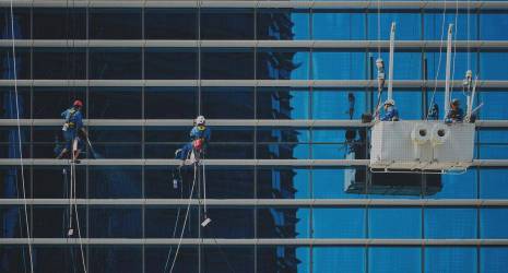 ¿Qué efecto tienen los limpiadores de cristales en ventanas de doble panel?