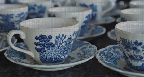 ¿Los limpiadores específicos son seguros para usar en superficies de porcelana?